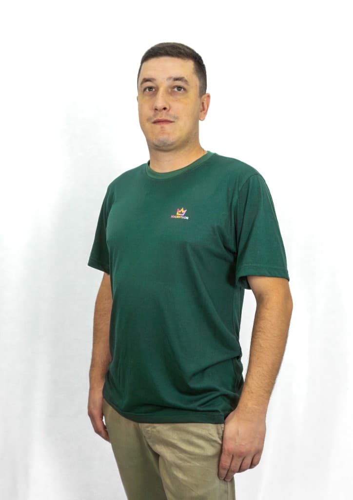Camiseta verde personalizada, vista de frente